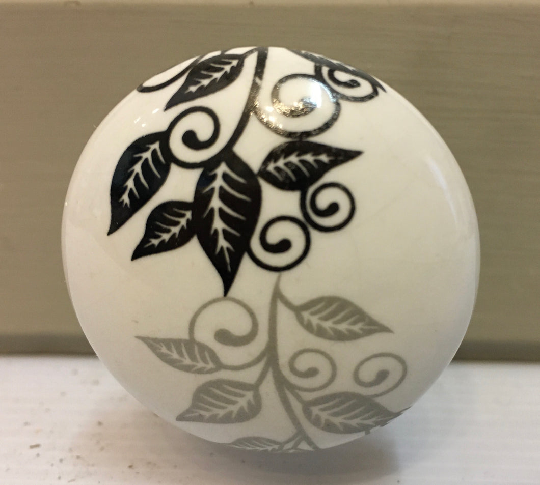 Black and Grey Leaf Print Knob